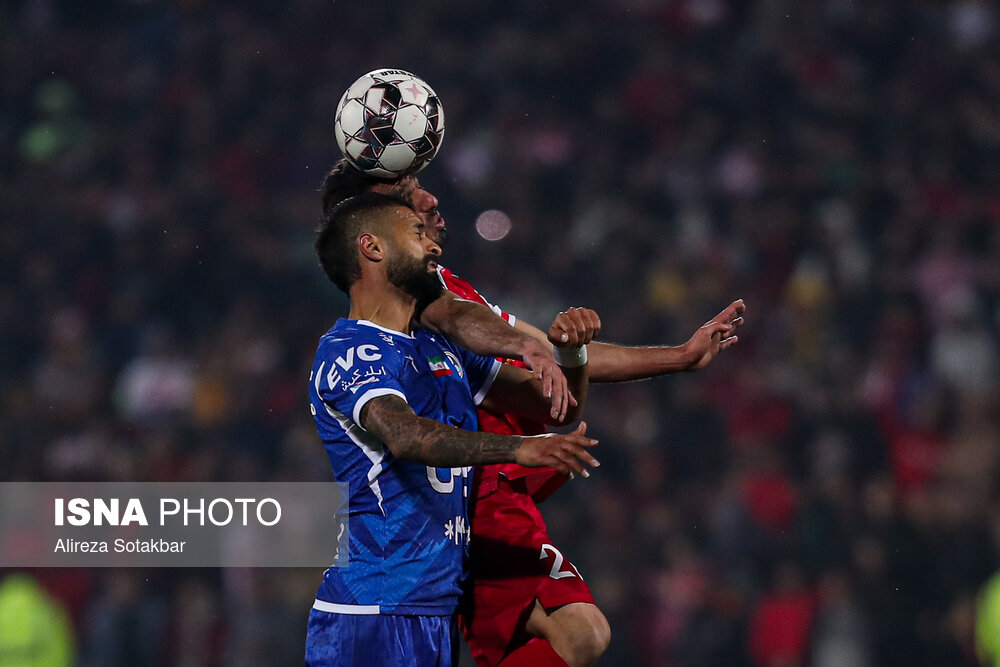 جنگ گلادیاتوری استقلال و پرسپولیس برای قهرمانی