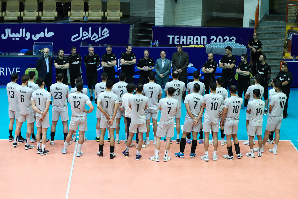 کادر فنی تیم ملی والیبال تکمیل شد/ لئونادرو هم به ایران آمد