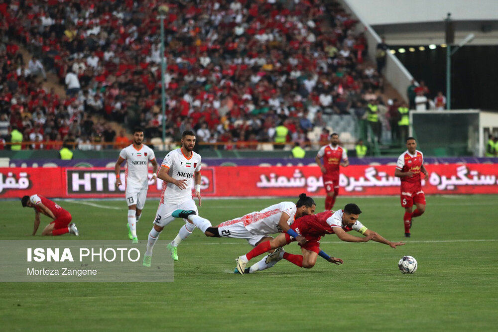 خلاصه بازی پرسپولیس ۱ - ۰ مس رفسنجان