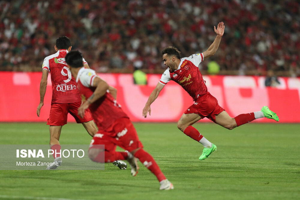 جشن قهرمانی ۹۰ هزار نفری پرسپولیس در آزادی