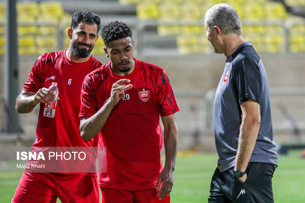 مشکل یک سهمیه خارجی پرسپولیس حل شد