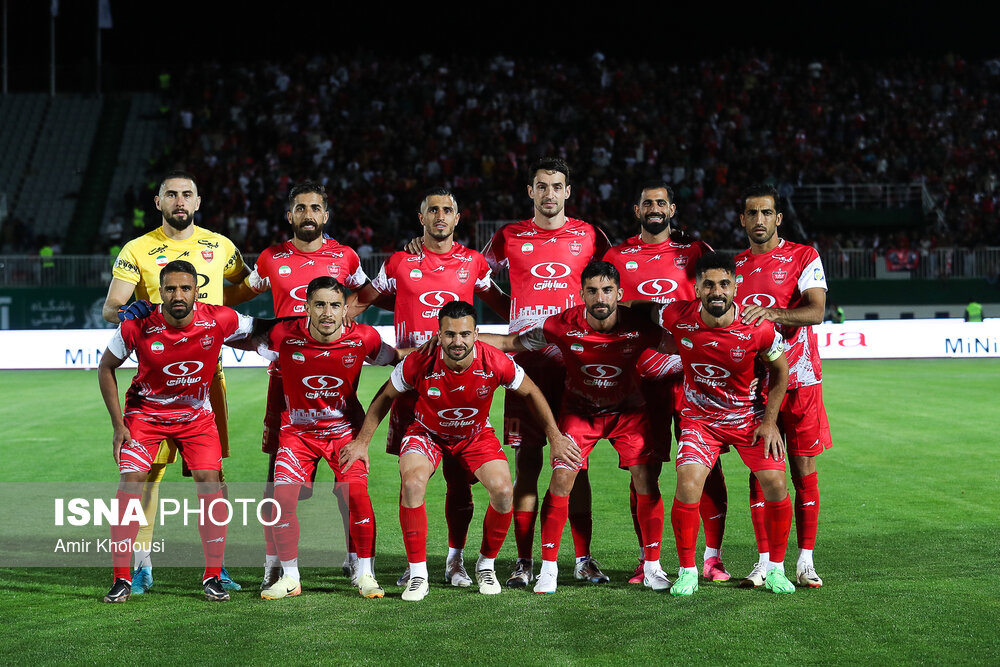 پرسپولیس ۱  - ۰ پاختاکور؛ دقیقه ۳۰